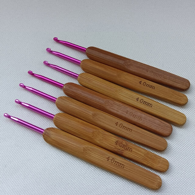4mm Bamboo Crochet Hook with Locker